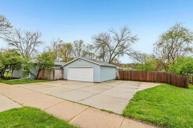 4614 Hamlet Place, Madison, WI 53714