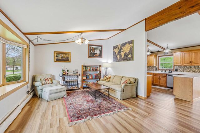 4614 Hamlet Place, Madison, WI 53714
