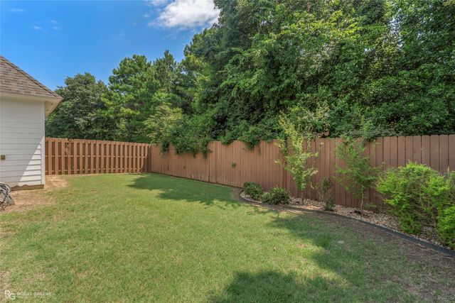 815 Saint Roch Avenue, Shreveport, LA 71115