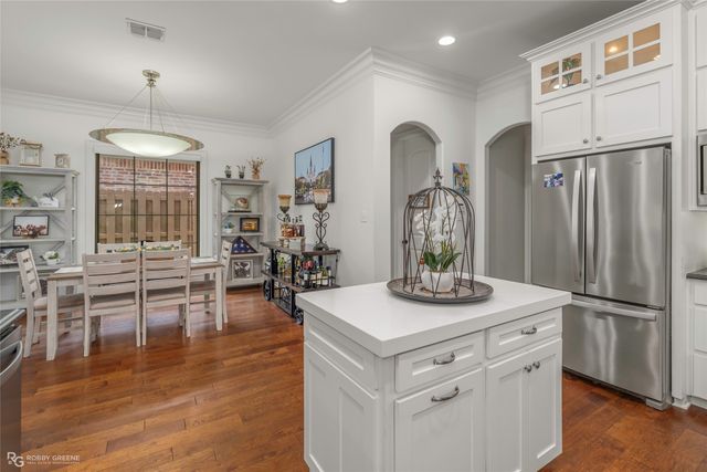 815 Saint Roch Avenue, Shreveport, LA 71115