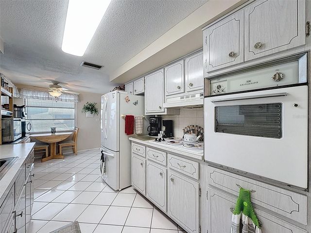 5346 MOSAIC DRIVE, Holiday, FL 34690