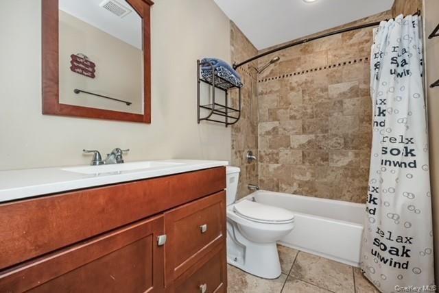 260 New Hampshire Avenue, Bay Shore, NY 11706