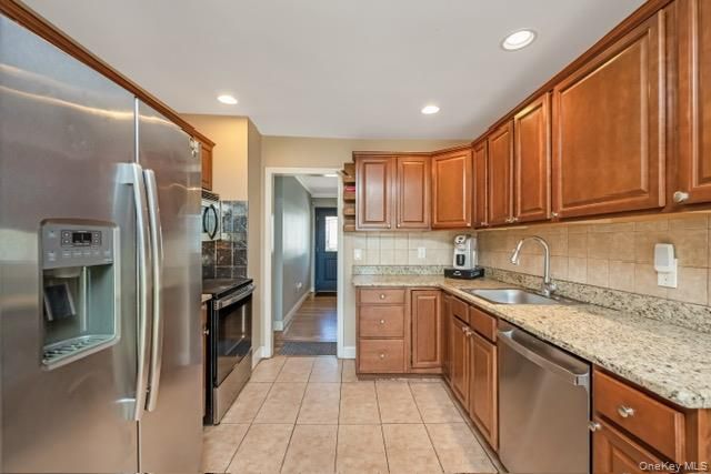 260 New Hampshire Avenue, Bay Shore, NY 11706