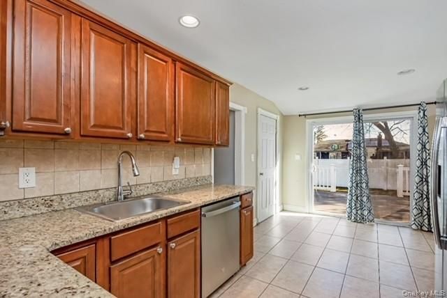 260 New Hampshire Avenue, Bay Shore, NY 11706