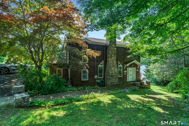28 Lake Drive, New Milford, CT 06776