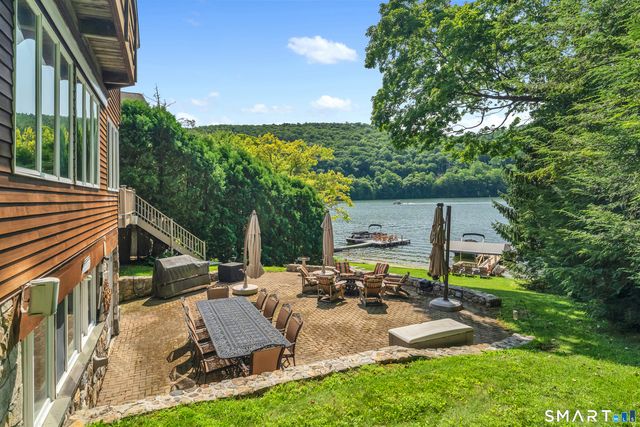 28 Lake Drive, New Milford, CT 06776