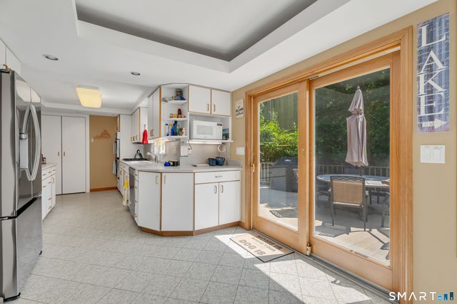 28 Lake Drive, New Milford, CT 06776