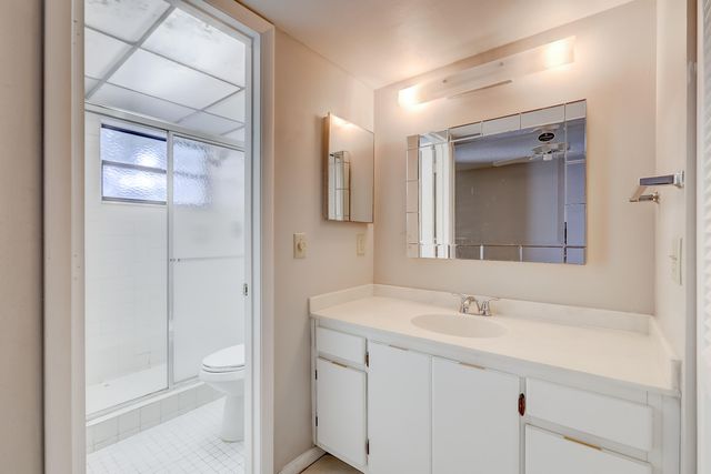 6751 N University Drive 302, Tamarac, FL 33321