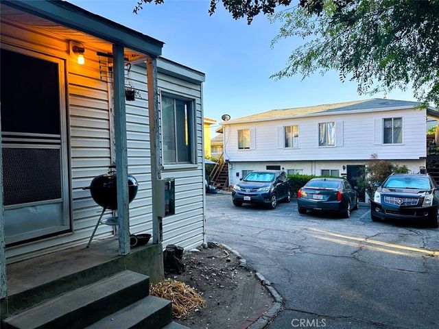 2520 Montrose Avenue, Montrose, CA 91020