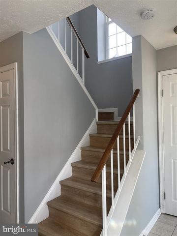 10451 CAMPUS WAY S, Upper Marlboro, MD 20774