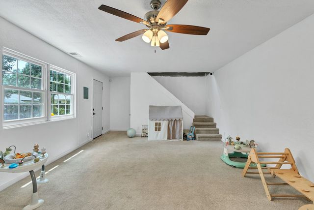 645 S Waverly Dr, Wichita, KS 67218