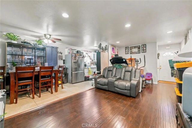 9212 Avalon, Los Angeles, CA 90003