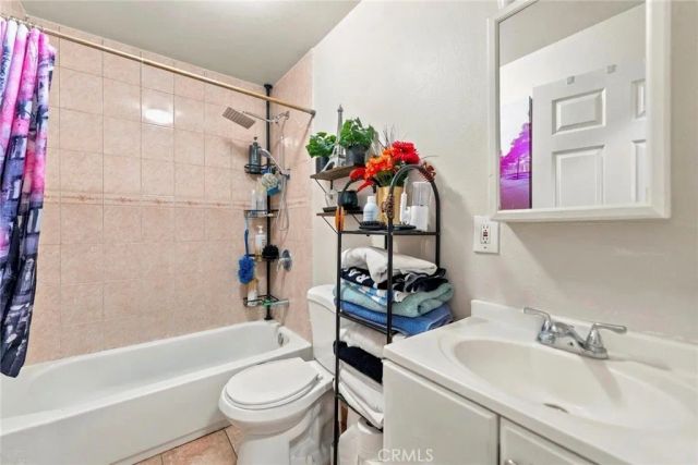 9212 Avalon, Los Angeles, CA 90003