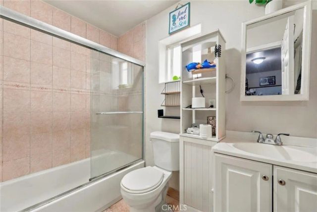 9212 Avalon, Los Angeles, CA 90003