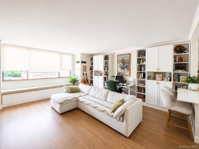 27110 Grand Central Parkway 2T, Floral Park, NY 11005
