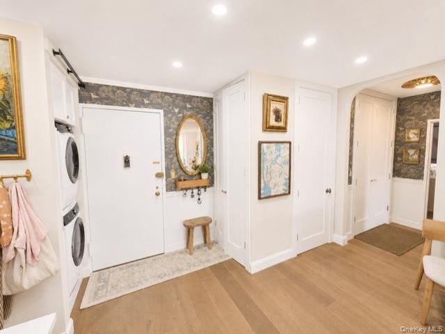 27110 Grand Central Parkway 2T, Floral Park, NY 11005