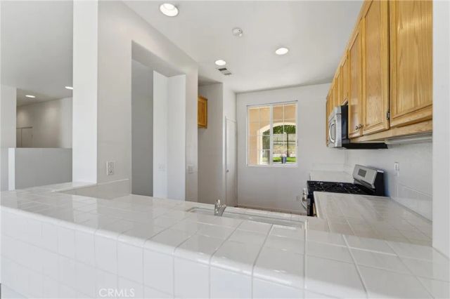 1555 Sutherland, Lancaster, CA 93534