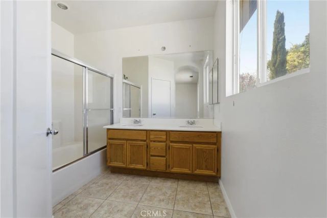 1555 Sutherland, Lancaster, CA 93534