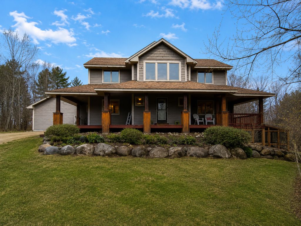 650 222nd Avenue, Somerset, WI 54025 — exterior