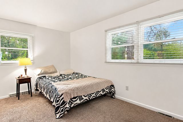 303 RIDGE Street, Algonquin, IL 60102