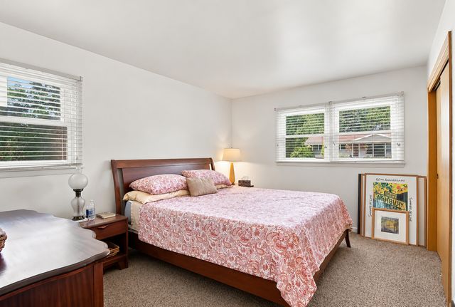 303 RIDGE Street, Algonquin, IL 60102