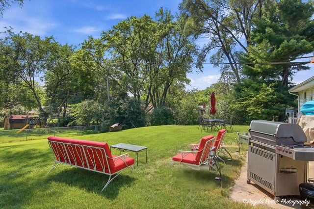 303 RIDGE Street, Algonquin, IL 60102
