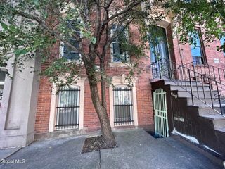 390 Clinton Ave Avenue 1B, Albany, NY 12206