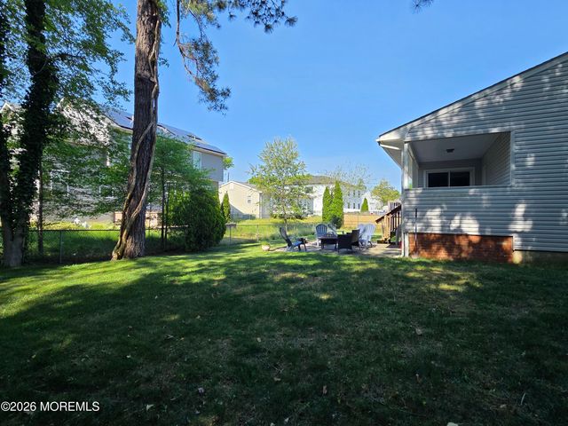 1025 Monmouth Avenue, Toms River, NJ 08757