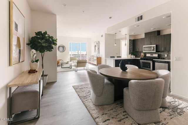124 W Colorado Street 101, Glendale, CA 91204