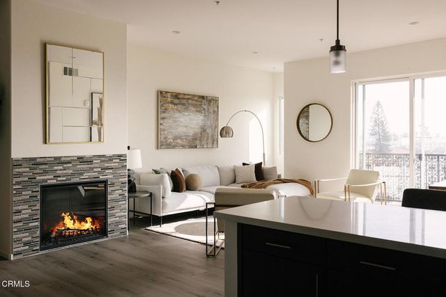 124 W Colorado Street 101, Glendale, CA 91204