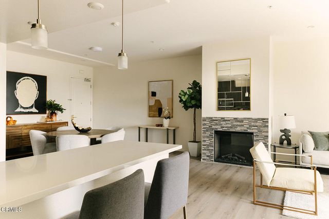 124 W Colorado Street 101, Glendale, CA 91204