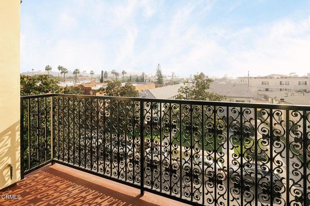 124 W Colorado Street 101, Glendale, CA 91204