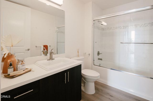 124 W Colorado Street 101, Glendale, CA 91204