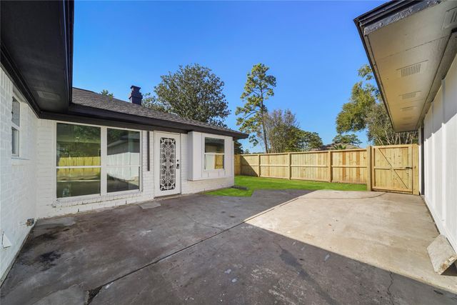 23242 Canyon Lake Drive, Spring, TX 77373