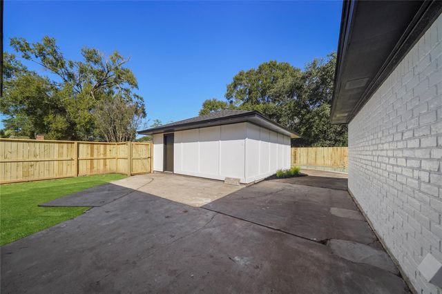 23242 Canyon Lake Drive, Spring, TX 77373