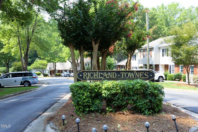 4636 Townesbury Lane, Raleigh, NC 27612