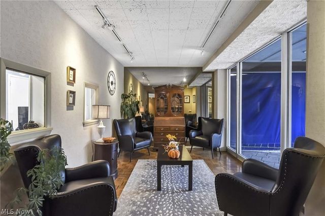 11850 Edgewater Drive 1008, Lakewood, OH 44107