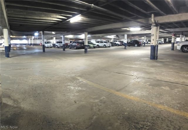 11850 Edgewater Drive 1008, Lakewood, OH 44107