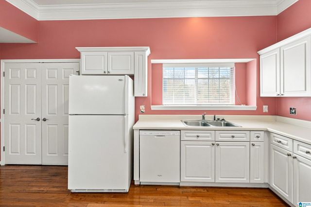 145 STRATFORD CIRCLE, Pelham, AL 35124