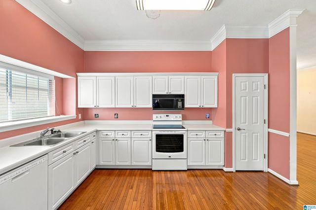 145 STRATFORD CIRCLE, Pelham, AL 35124