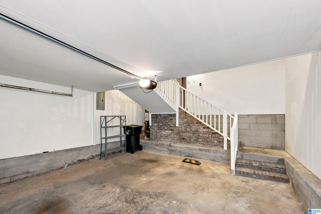 145 STRATFORD CIRCLE, Pelham, AL 35124