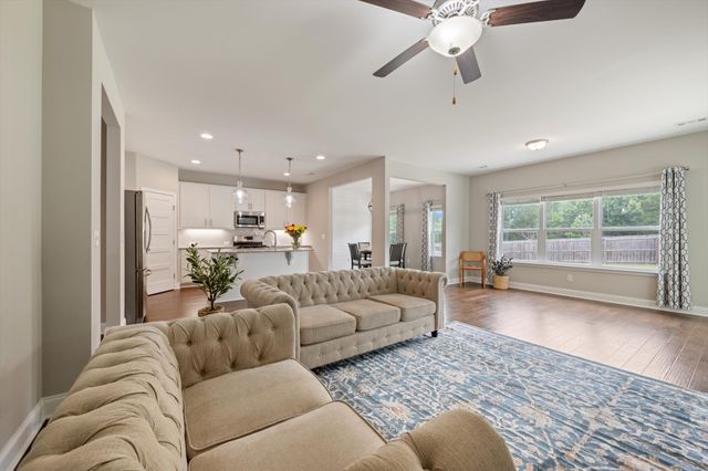 574 Oakvale Ln, Mount Juliet, TN 37122