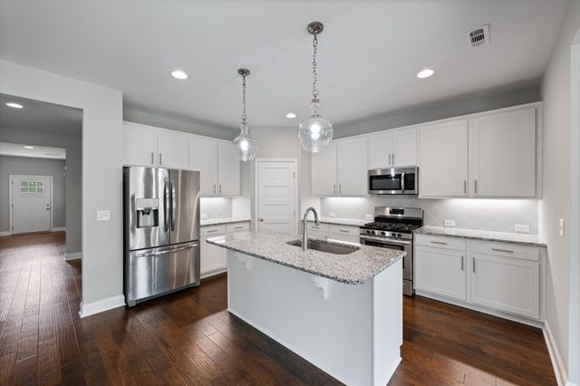 574 Oakvale Ln, Mount Juliet, TN 37122