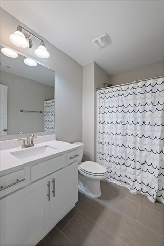 574 Oakvale Ln, Mount Juliet, TN 37122