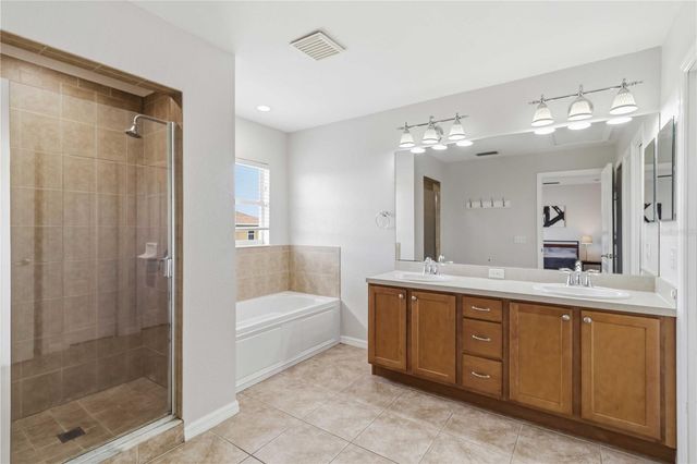 7148 CHATUM LIGHT RUN, Bradenton, FL 34212