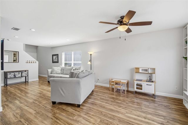 7148 CHATUM LIGHT RUN, Bradenton, FL 34212