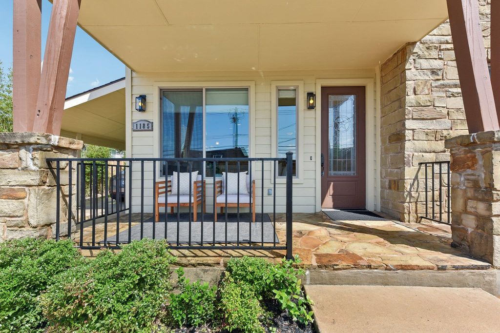 1185 Springdale RD, Austin, TX 78721