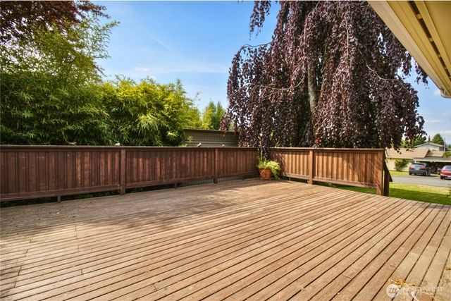 116 Bayside Place, Bellingham, WA 98225