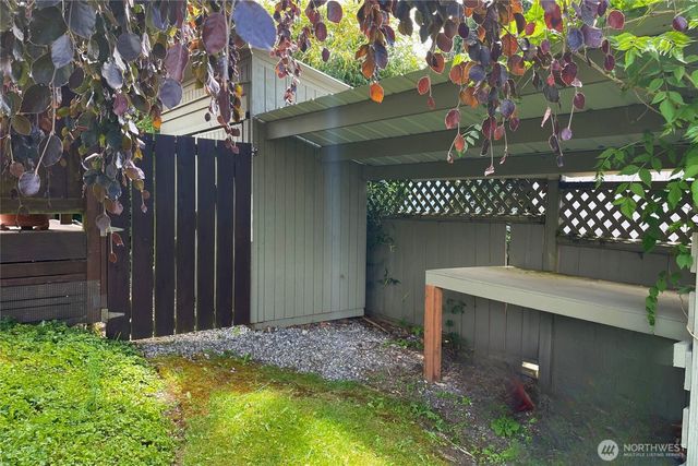 116 Bayside Place, Bellingham, WA 98225