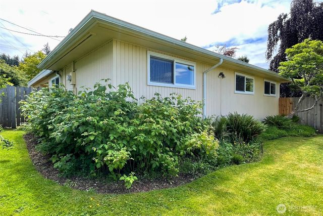 116 Bayside Place, Bellingham, WA 98225